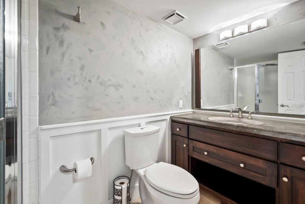 Casa de férias Pet-friendly, Flexible Extensions, Sleeps 10+